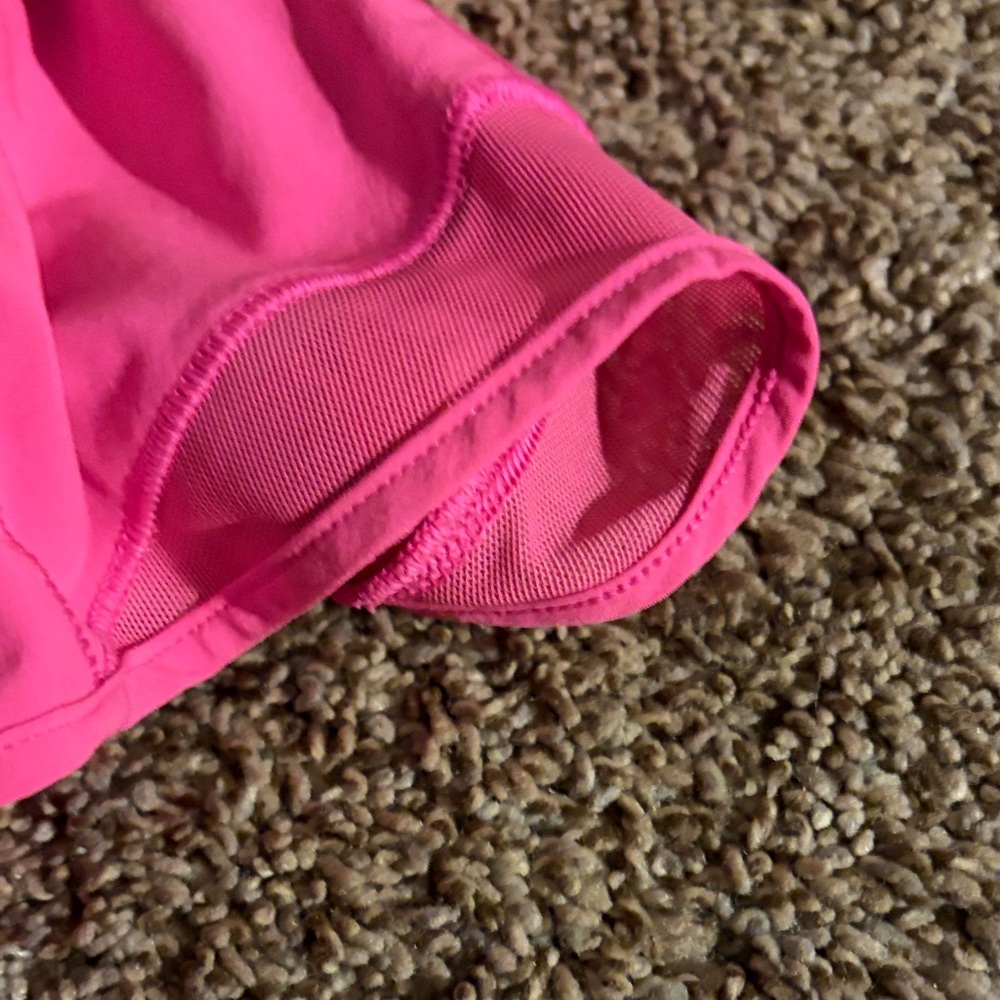 Lululemon athletic pink hottie hots size 2 and 2.5 - Picture 5 of 5